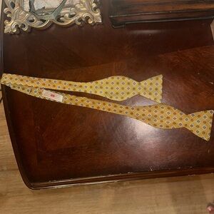 Carrot & Gibbs Handmade Silk Bow Tie